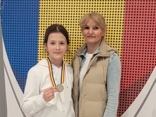 Scrima de la CS Chimia a confirmat și la Cupa Aramis – medalie de argint pentru Nicole Popescu